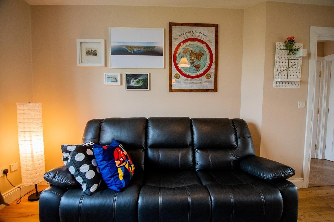 Modern Three Bedroom House In - Luxury And Homes Holiday home