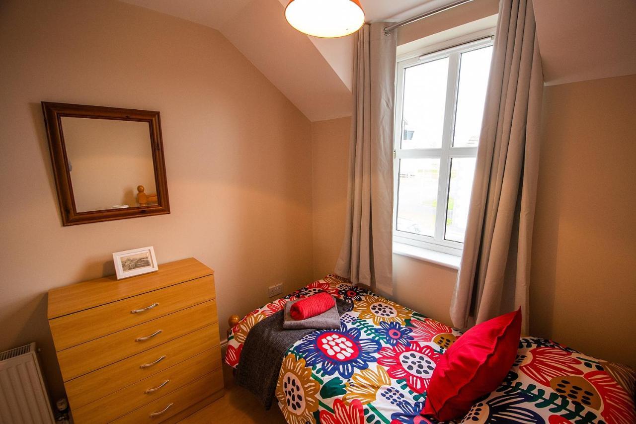 Holiday home Modern Three Bedroom House In - Luxury And Homes *